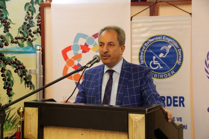 Akşehir’de İşitme Engelliler İçin İşaret Dili İlmihali Projesi start aldı