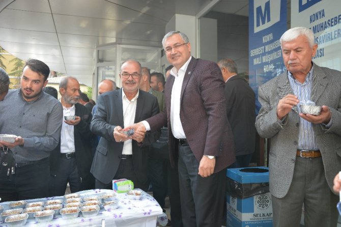 Konya SMMMO’dan aşure ikramı