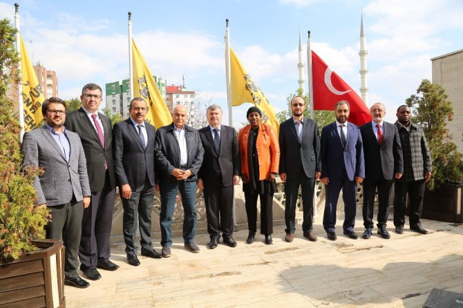 Nijer Ankara Büyükelçisi, Başkan Akyürek ile görüştü
