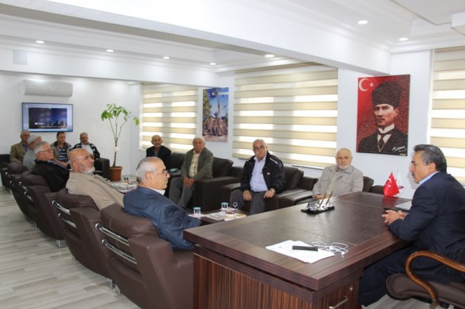 Başkan Tutal’a vatandaşlardan teşekkür plaketi