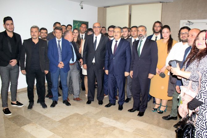 Selçuk İletişim “TRT Geleceğin İletişimcileri Yarışması”nda birinci oldu