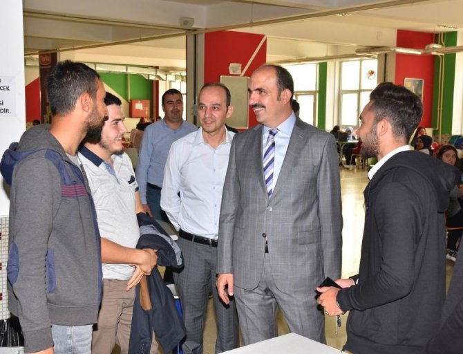 Başkan Altay, Konya’ya ilk kez gelen gençlerle buluştu