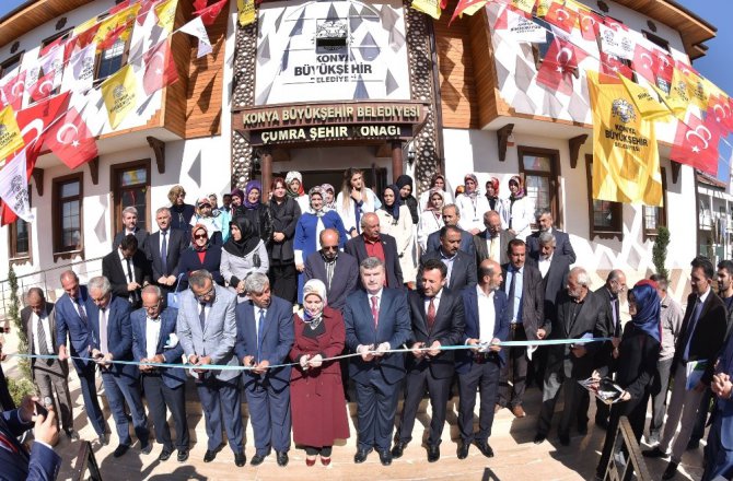 Çumra Şehir Konağı hizmete açıldı