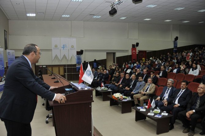 Konya’da öğrenci kongresi başladı