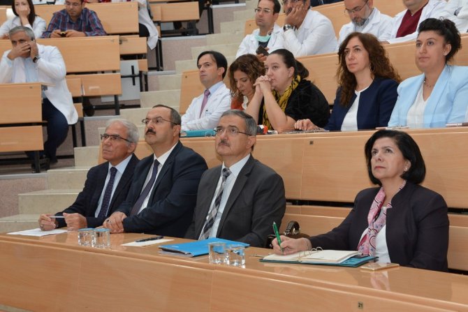 Selçuk Üniversitesi Tıp Fakültesi’nde Akademik Kurul toplantısı