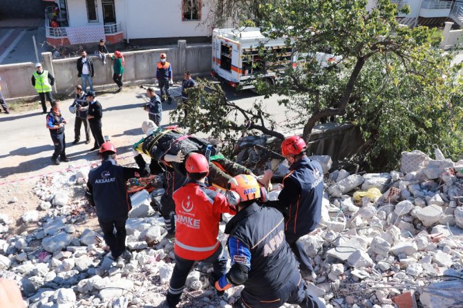Aksaray’da gerçeği aratmayan tatbikat