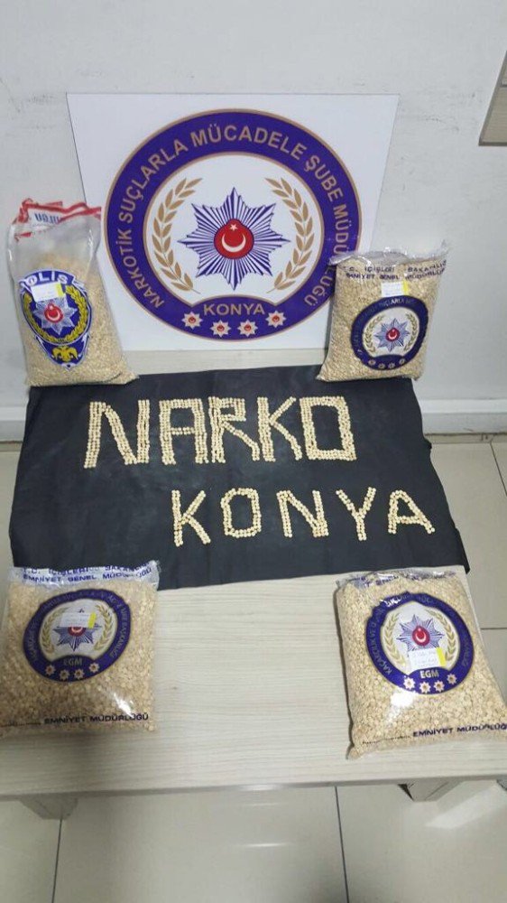 Konya’da 110 bin adet uyuşturucu hap ele geçirildi