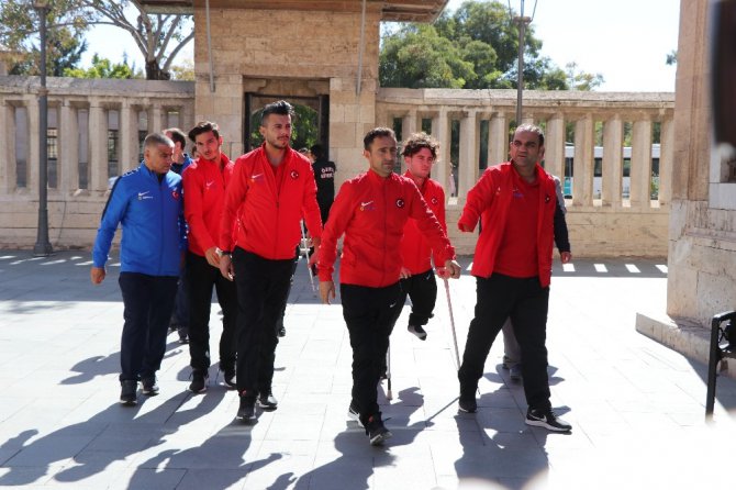 Ampute Futbol Milli Takımı’ndan Mevlana Müzesi’ni ziyaret