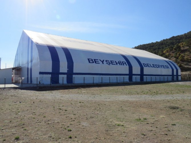 Beyşehir’in 27 mahallesine çok amaçlı spor sahası