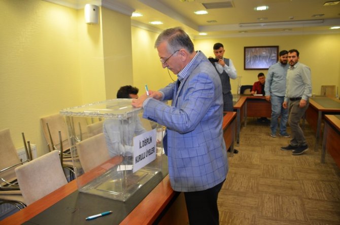 AK Parti Konya il teşkilatında temayül yoklaması