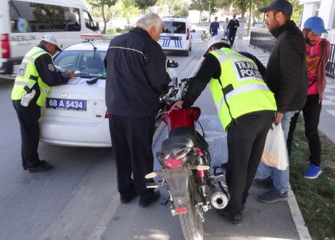 Aksaray’da motosiklet uygulaması