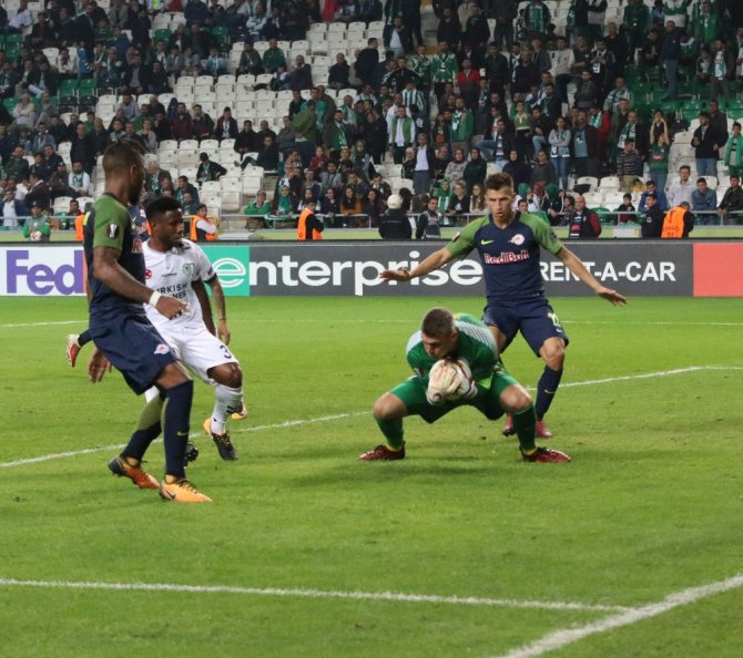 UEFA Avrupa Ligi: Atiker Konyaspor: 0 - Salzburg: 2 (Maç sonucu)