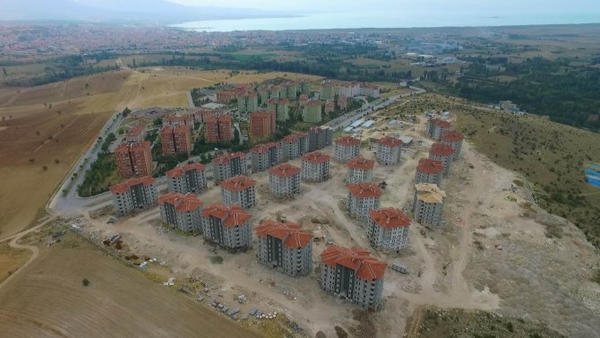 Beyşehir’de TOKİ kuraları çekildi