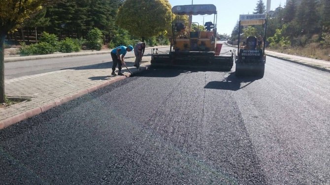 Beyşehir’de asfalt çalışmasında rekor