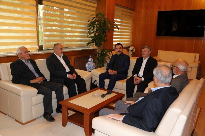 Konya Sivil Toplum Kuruluşları Platformu’ndan Başkan Akyürek’e tebrik ziyareti