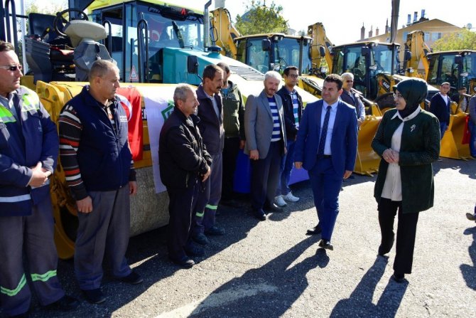 Meram’a 20 milyonluk 70 araç ve iş makinesi