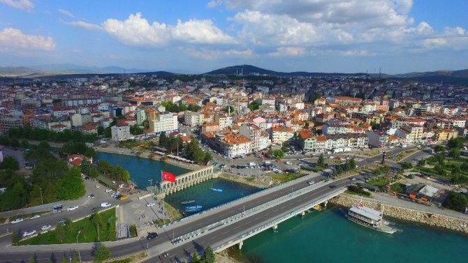 Beyşehir doğalgazla tanışıyor