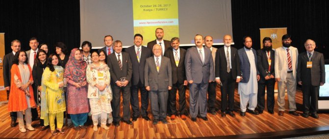 Selçuk’ta Uluslararası Türkiye-Pakistan Kimya Kongresi başladı