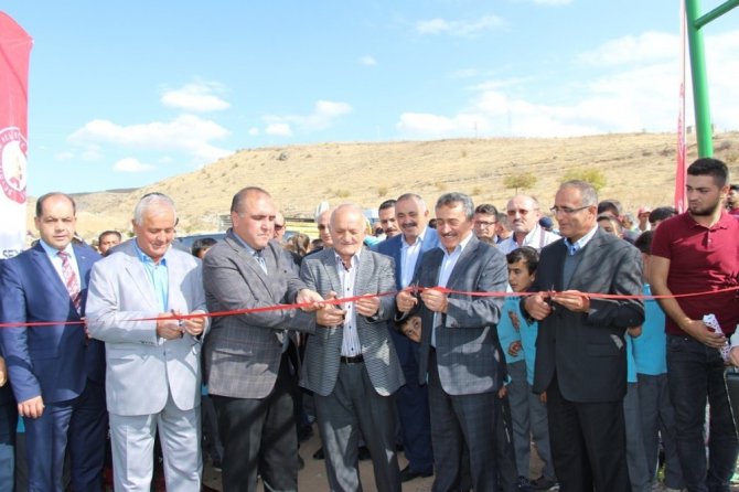 Seydişehir Ortakaraören Mahallesinde sentetik çim saha açılışı