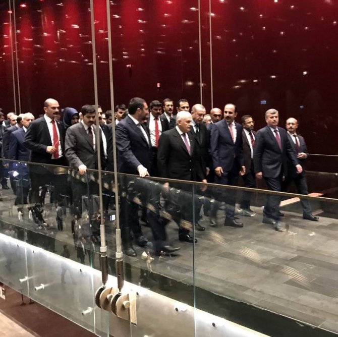 Cumhurbaşkanı Erdoğan Selçuklu Kongre Merkezini açtı