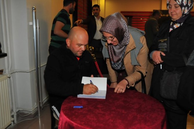 Yazar Talha Uğurluel Akşehir’de Kanuni’yi anlattı