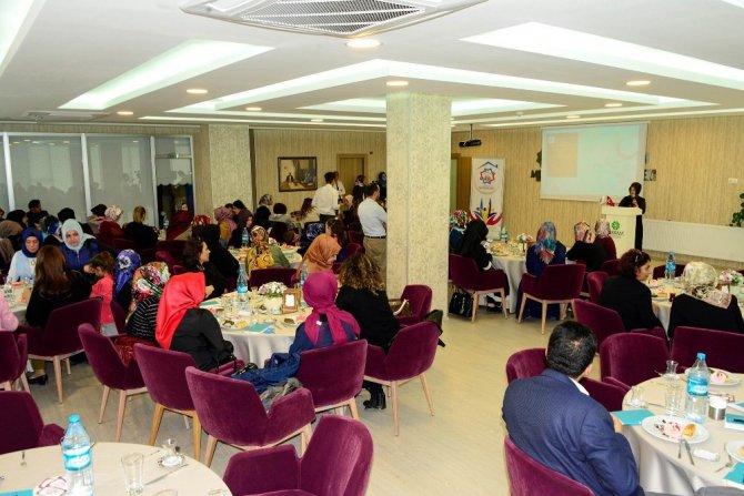 Meram Kadın Meclisi istişare toplantısı yapıldı