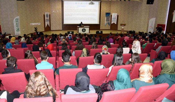 Selçuklu’nun gençleri Kur’an’la buluşuyor
