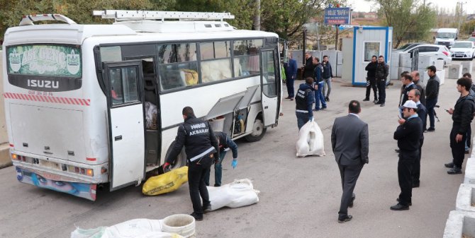 Aksaray’da Suriyeliler 220 kilo esrarla yakalandı
