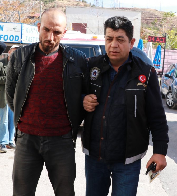 Aksaray’da Suriyeliler 220 kilo esrarla yakalandı