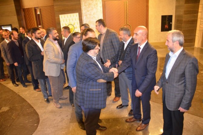 AK Parti Konya eski ve yeni il yönetimleri bir araya geldi