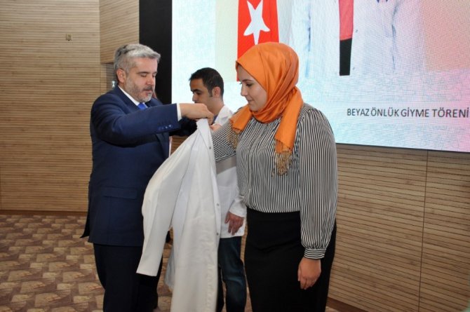 NEÜ ve ASÜ tıp öğrencileri birlikte beyaz önlük giydi