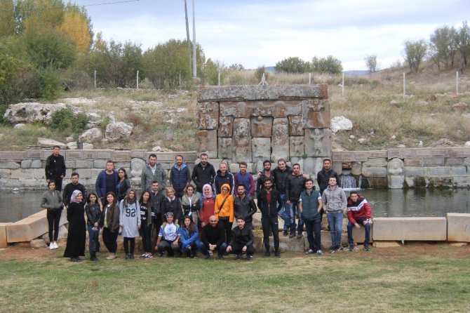 Beyşehir’de öğrencilere kültür ve tarih gezisi