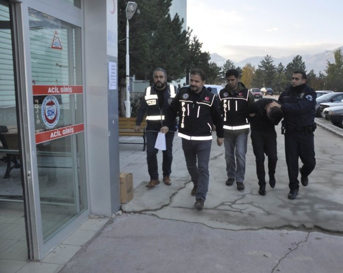 Konya’da uyuşturucu tacirlerine operasyon: 7 gözaltı