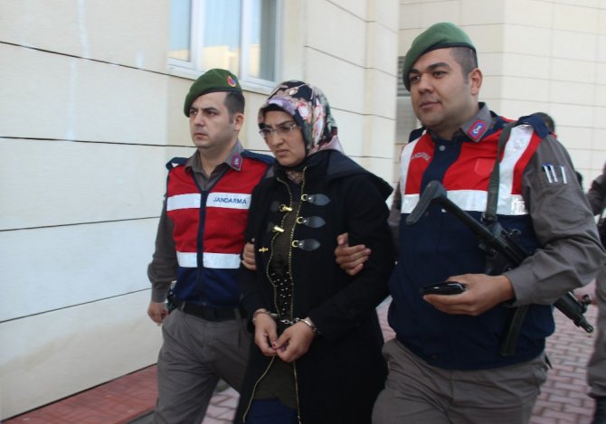 Cinayette ’yasak aşk’ şüphesi