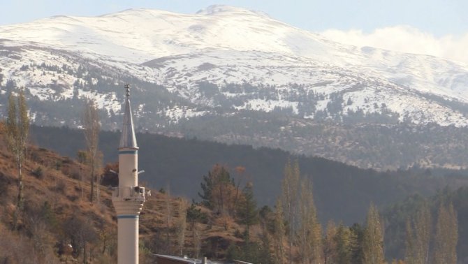 Derbent Aladağ beyaza büründü