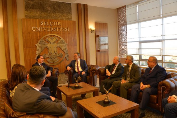 Kamu Başdenetçisi Malkoç’tan Rektör Şahin’e ziyaret