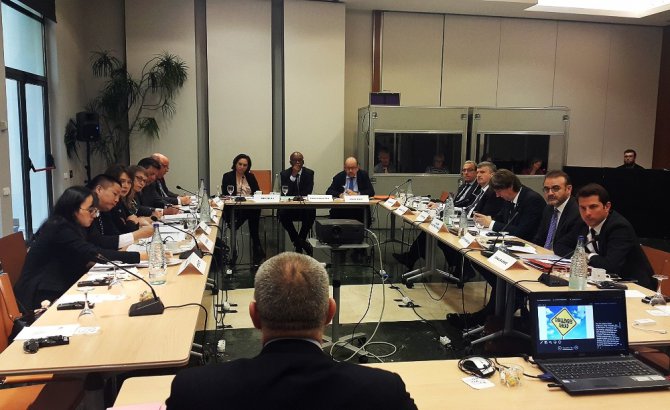 Akyürek: “Savaşları durdurmak için daha fazla inisiyatif alınmalı”