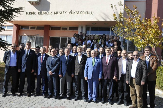 Selçuk Üniversitesi Teknik Bilimler MYO Akademik Kurul Toplantısı Yapıldı