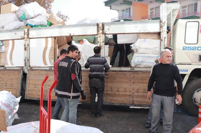 Aksaray’da bebek bezleri arasında kaçak sigara sevkiyatı