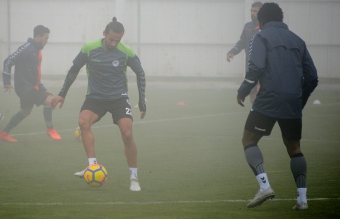 Atiker Konyaspor sis altında çalıştı