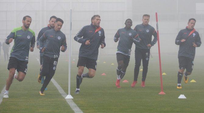 Atiker Konyaspor sis altında çalıştı