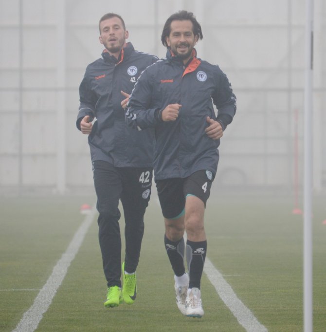 Atiker Konyaspor sis altında çalıştı