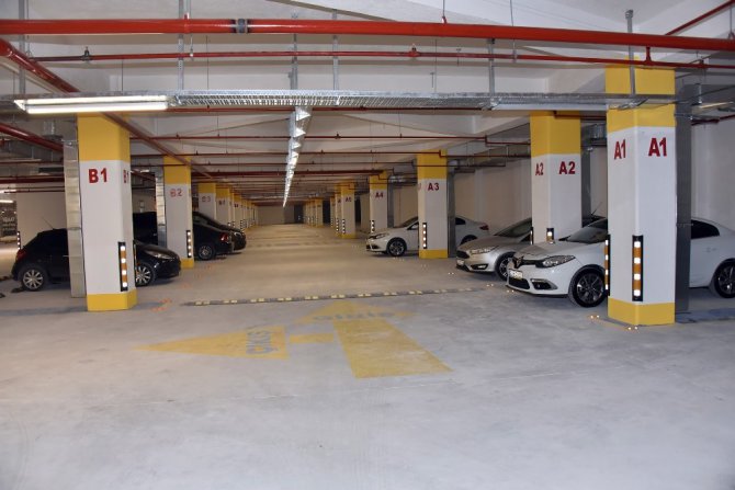 Osmanlı Buğday Pazarı’ndaki bin araçlık otopark tamamlandı