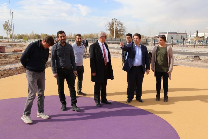 Başkan Yazgı, Tacin Kent Parkta incelemelerde bulundu