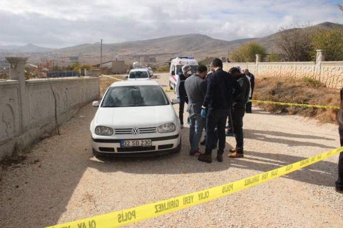 Kayıp şahıs otomobilde ölü bulundu