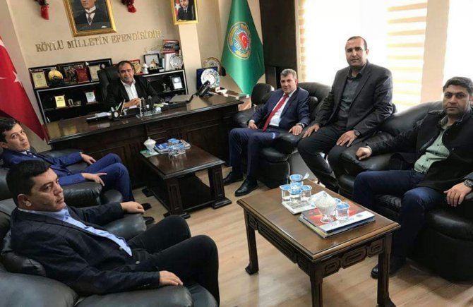 İl Başkanı Altınsoy ziraat odasının çalışmalarıyla ilgili bilgi aldı