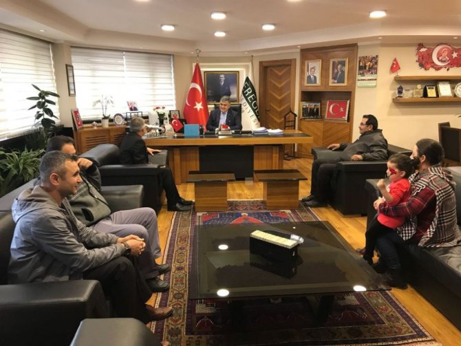 Başkan Özgüven, mahalle sakinlerini kabul etti