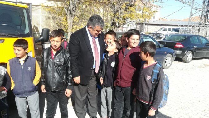 Başkan Özgüven: “87 mahalleye hizmet ediyoruz”