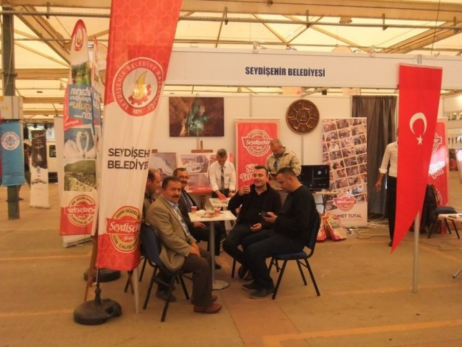 Seydişehir Belediyesi İzmir’de stant açtı