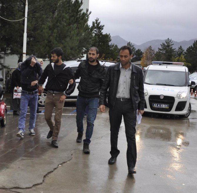 Konya’da akü çaldığı iddia edilen 2 kişi tutuklandı